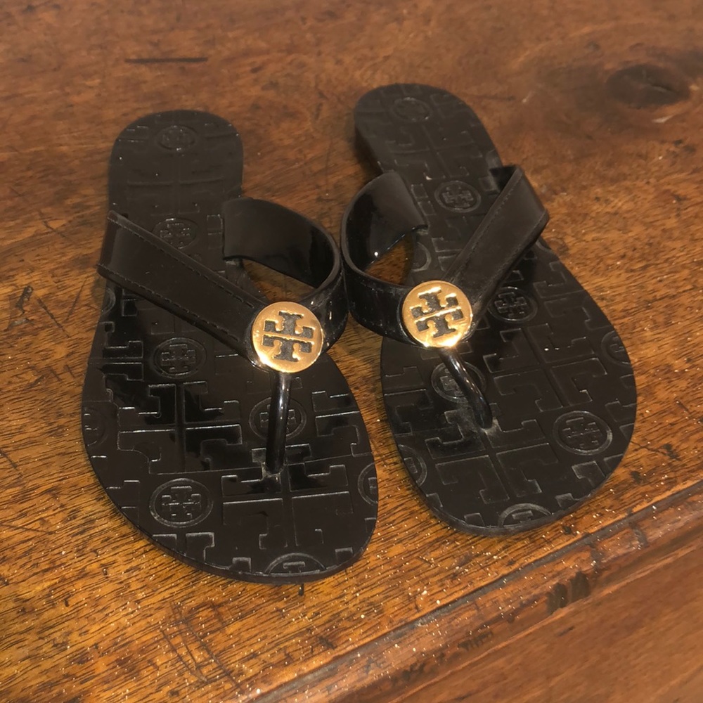 Black Tory Burch jelly slides.